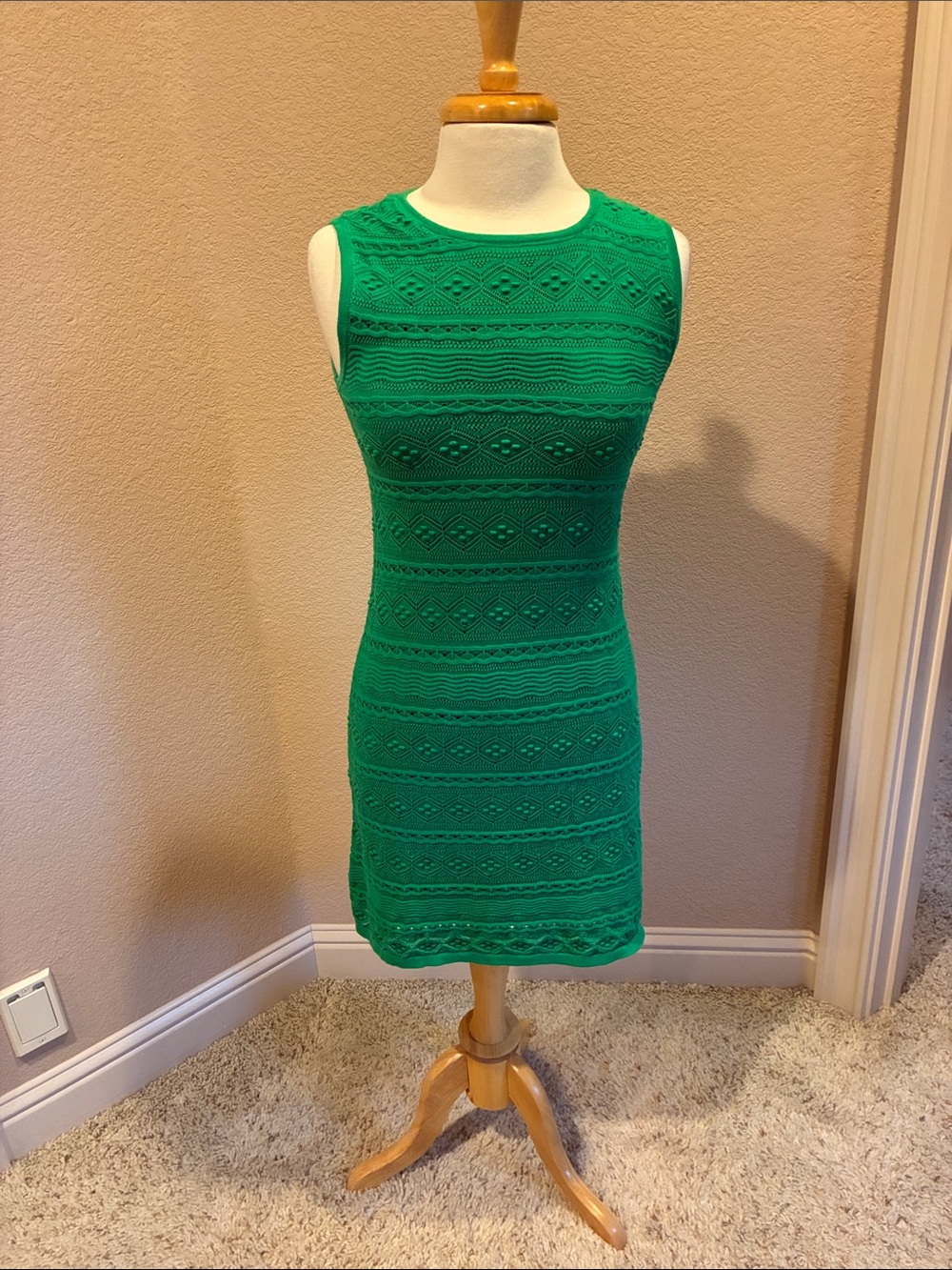 Eliza J Green Shift Dress size XS